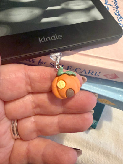 Pumpkin House Kindle Dust Plug Charm