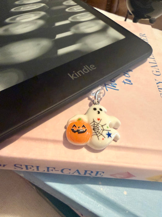 Cute Pumpin Ghost Kindle Dust Plug Charm